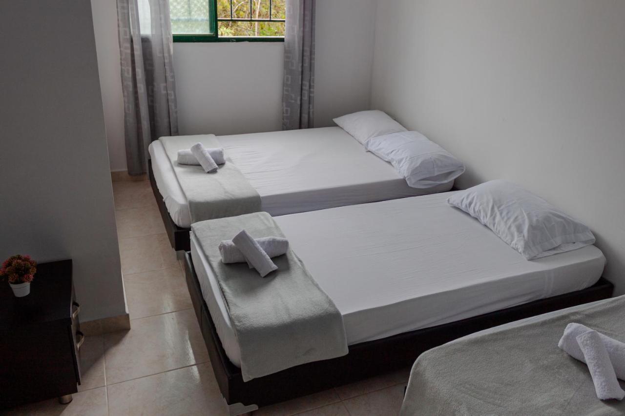 Los Nonos Hostel Guadalupe ภายนอก รูปภาพ