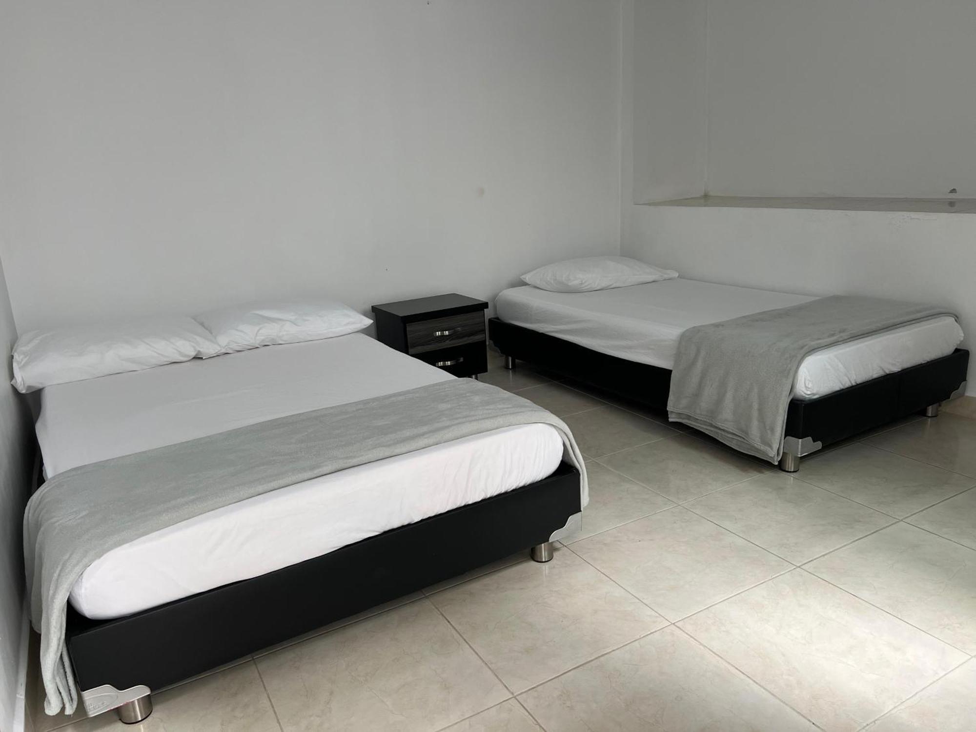 Los Nonos Hostel Guadalupe ห้อง รูปภาพ