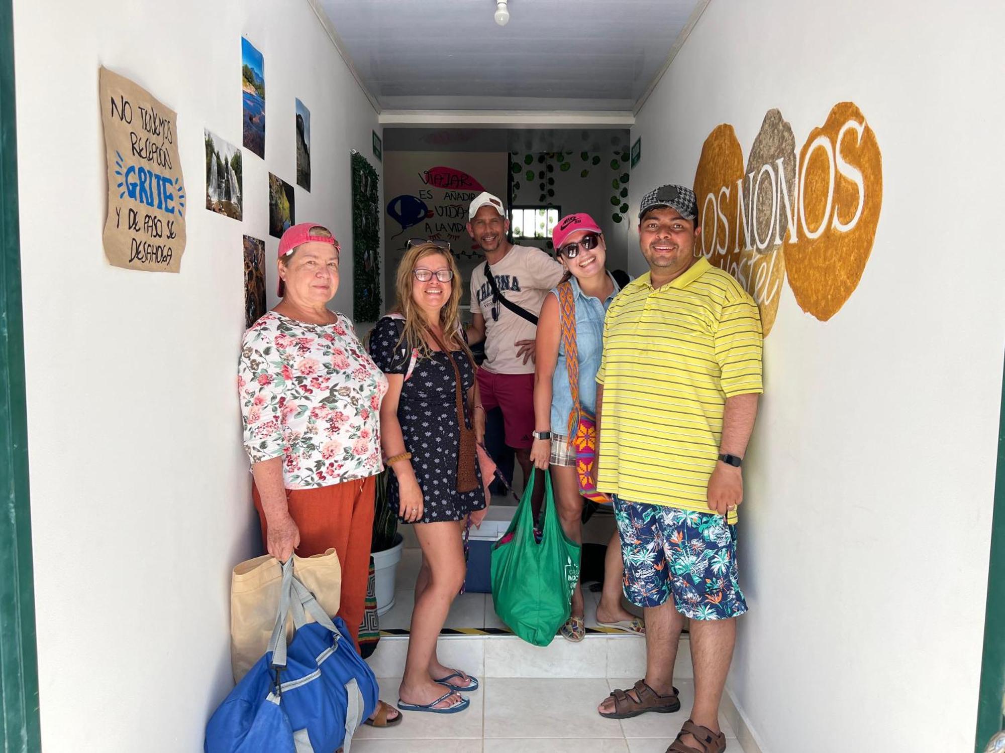 Los Nonos Hostel Guadalupe ภายนอก รูปภาพ